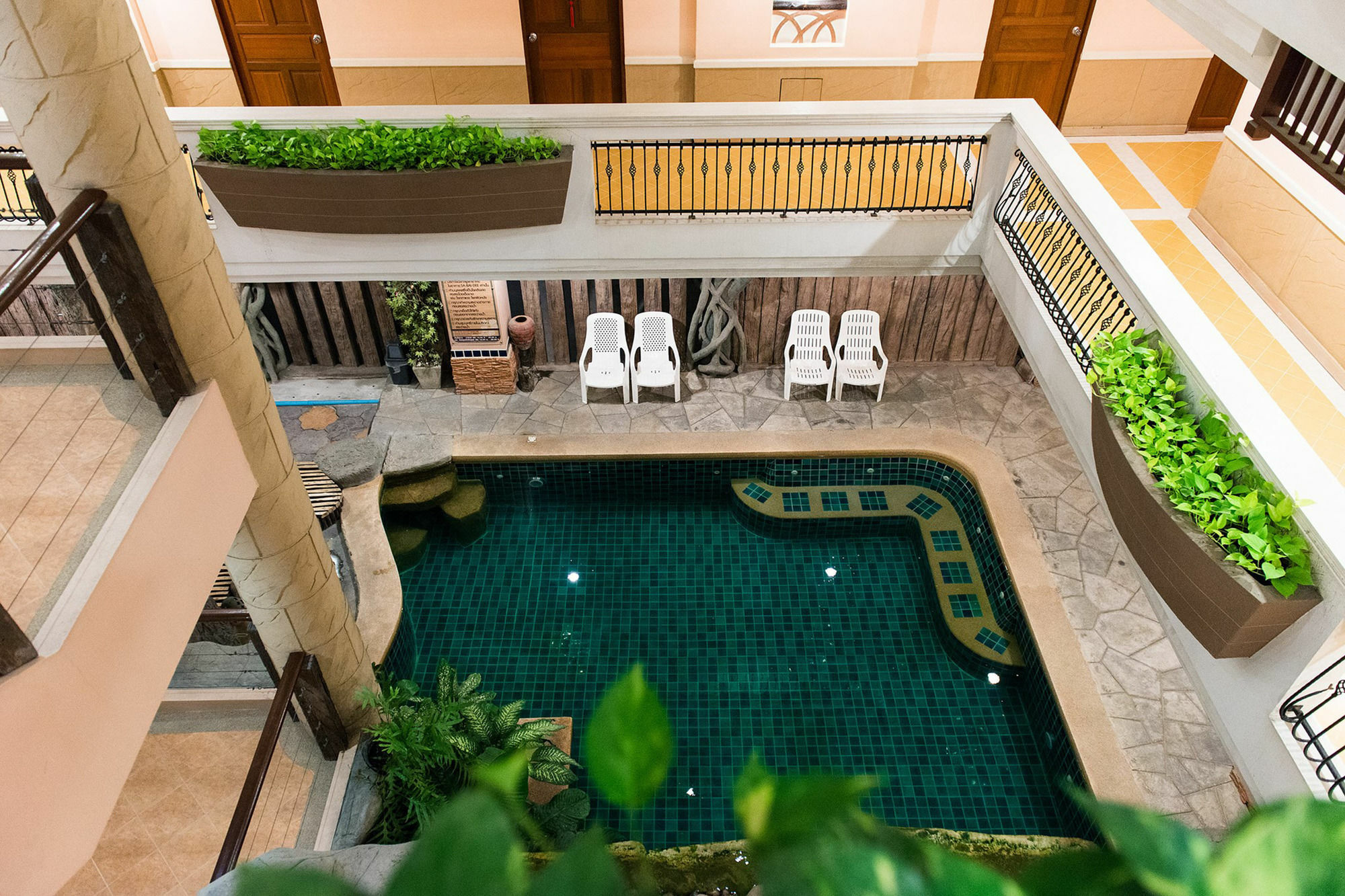 Sa-Bai-Dee Condo Chonburi Exterior photo